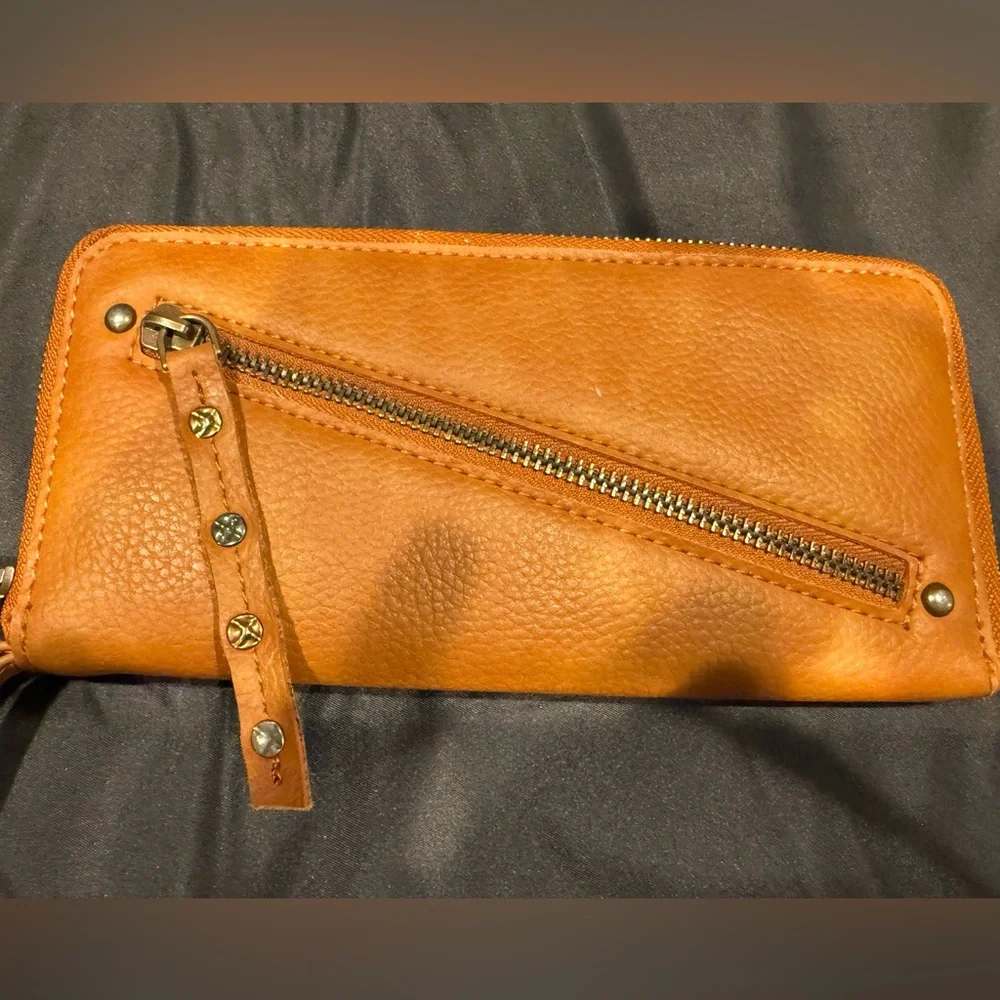 Free People Wallet Zip Around Wristlet Vegan Leather Brown 8"x4" - Picture 3 of 16